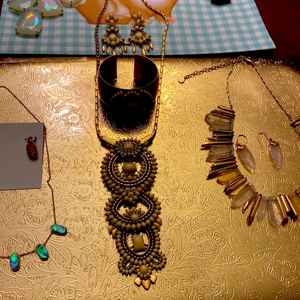 Stella &Dot necklace,earrings and bracelet/ all three pieces $75